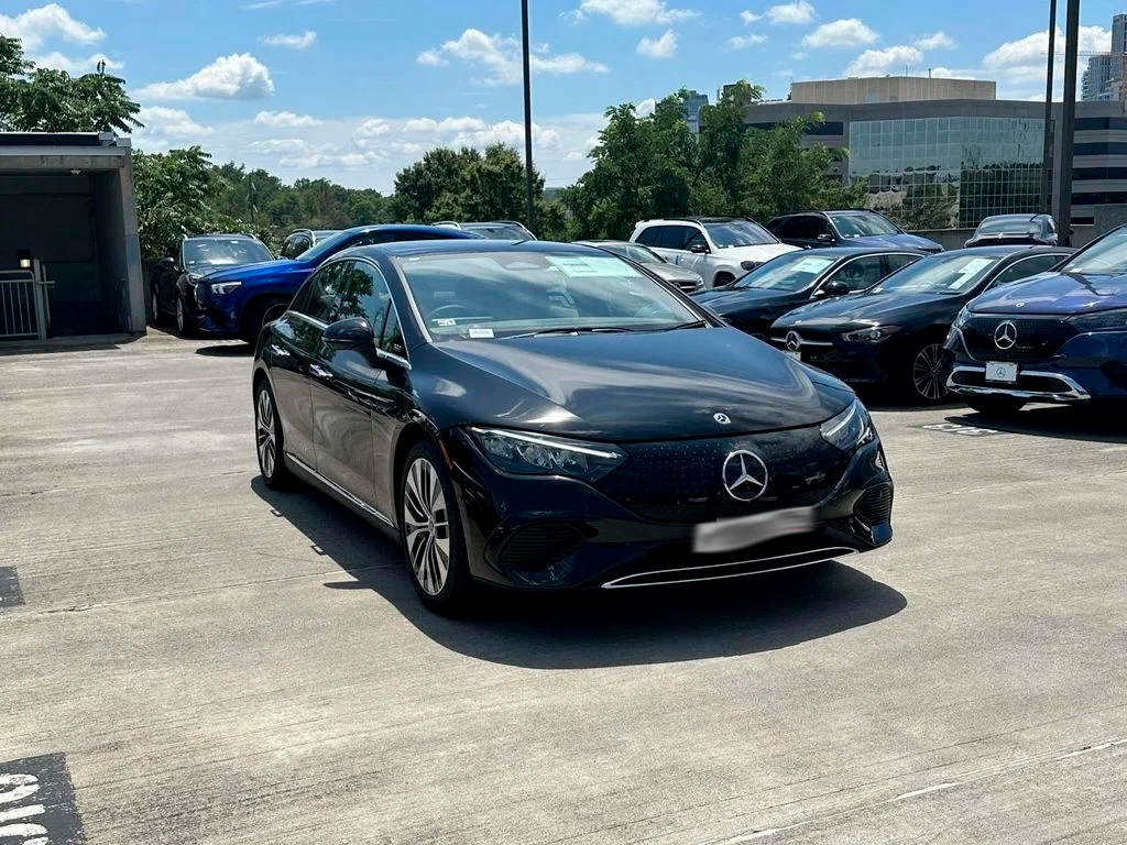 Аренда Mercedes EQE